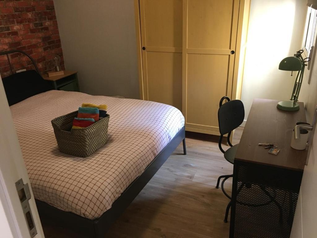Practical Room: Barcelona-Fira-Airport Оспиталет де Лобрегат Екстериор снимка