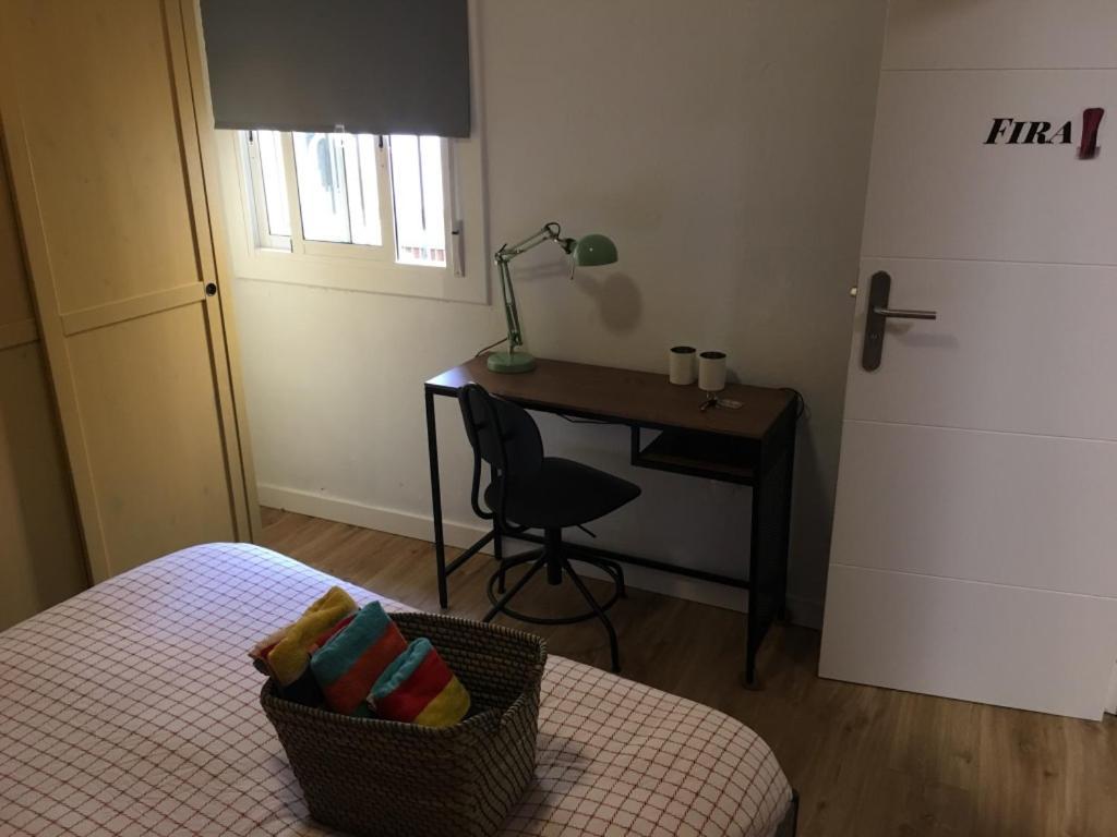 Practical Room: Barcelona-Fira-Airport Оспиталет де Лобрегат Екстериор снимка