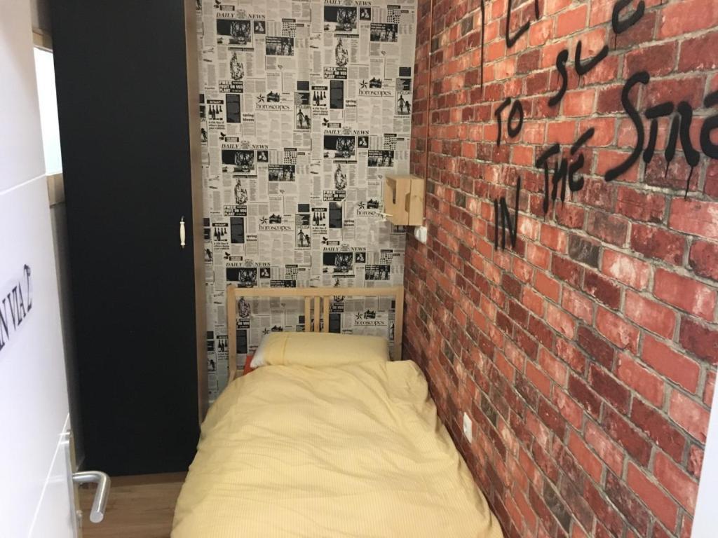 Practical Room: Barcelona-Fira-Airport Оспиталет де Лобрегат Екстериор снимка